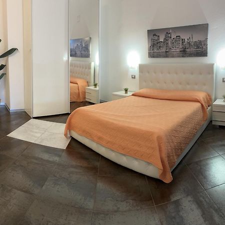 Апартаменты Le Residenze Del Mare Monolocale N2 Ла-Калетта Экстерьер фото